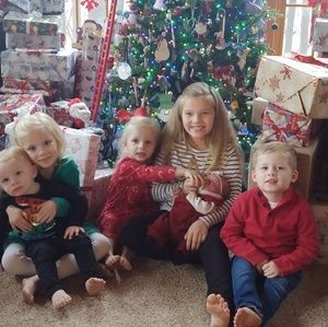 Meet your Posher, Joell